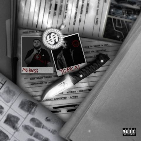 دانلود آهنگ تورکال به نام بیزدن قورخ